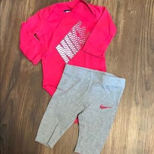 Nike 2pc outfit.
